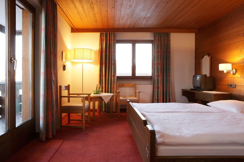 Hotel Krone 4*